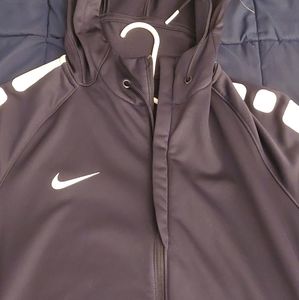Nike therma-fit jacket